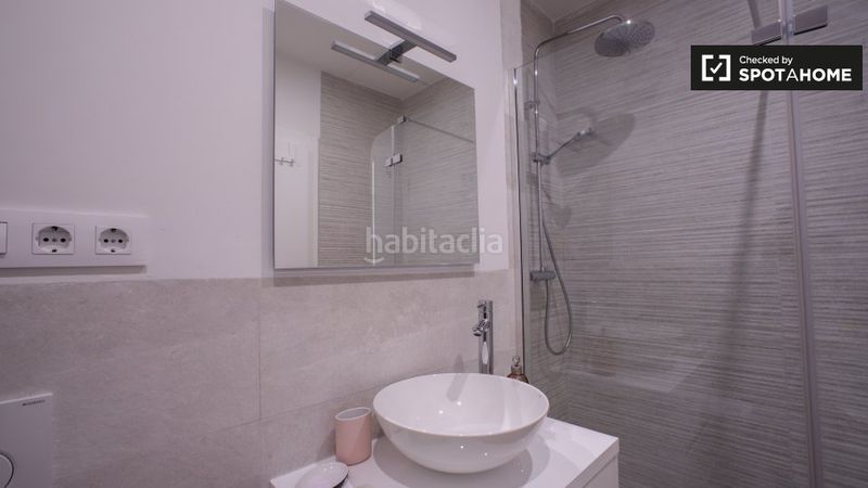 Foto b5bce84c-8a0d-4d16-b694-59e1a66b2f53. Rent flat with heating in Russafa Valencia