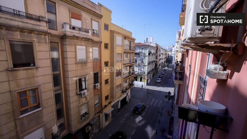 Foto cfbcdf9e-6394-4d68-a62c-9465475cf0af. Rent flat with heating in Russafa Valencia