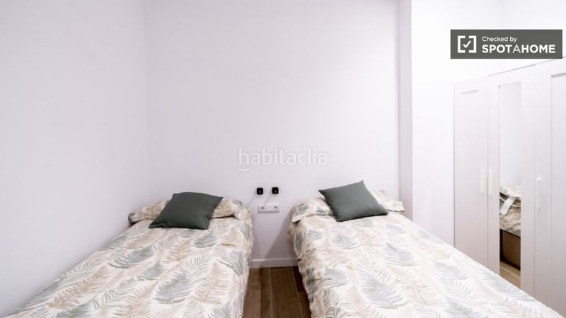 Foto 12801ff6-196f-453a-9b1e-7d97ca820236. Rent flat with heating in Russafa Valencia