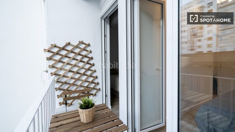 Foto 17a278ef-5f49-4ead-aff9-60211510aa81. Rent flat with heating in Russafa Valencia