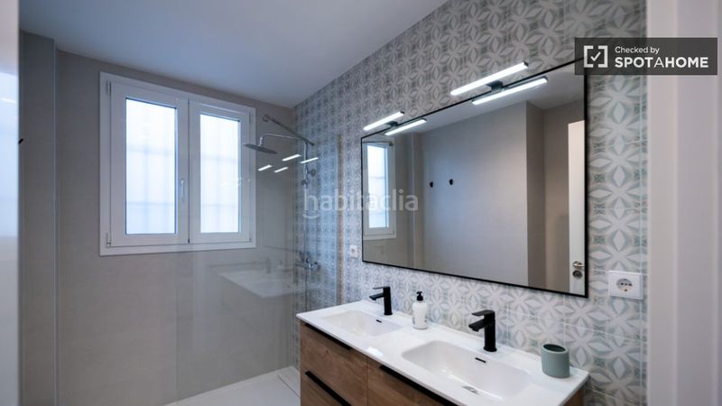 Foto 682a8264-5ea7-4b89-891e-c09bec800ee9. Rent flat with heating in Russafa Valencia