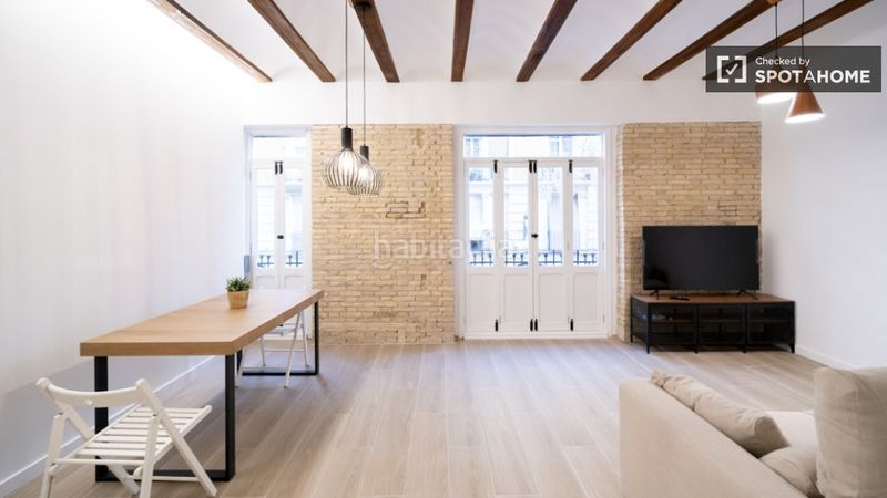 Foto a288603c-5638-424c-8094-c1cefbc54d71. Rent flat with heating in Russafa Valencia