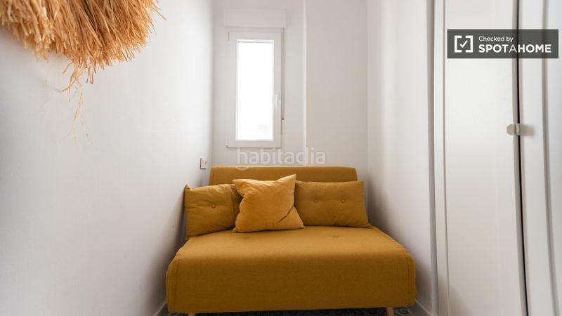 Foto c9dd0936-72e5-4e71-881f-954229194917. Rent flat with heating in Aiora Valencia