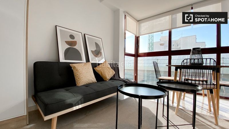 Foto d287aea4-ff69-41c0-a927-d65701bcfbbb. Rent flat with heating in Barrio de Patraix Valencia