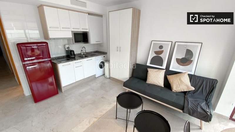 Foto e709fc77-99e0-4b48-a855-bfe109fb3a00. Rent flat with heating in Barrio de Patraix Valencia
