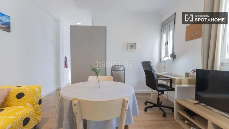 Foto 0a81ae53-1832-4d00-b9af-77a90700c3e1. Lloguer pis amb calefacció a Nou Moles Valencia