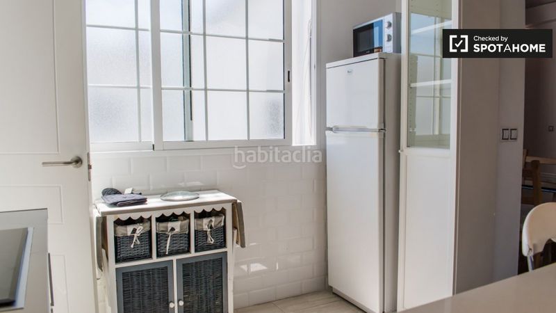 Foto 0f1d811a-4239-4eb3-8d63-3d3d01ec9feb. Rent flat with heating in Aiora Valencia