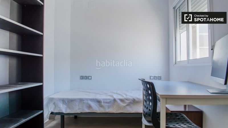 Foto 1ecbdfe0-26df-40f2-b3b6-76be6a28e09b. Rent flat with heating in Aiora Valencia