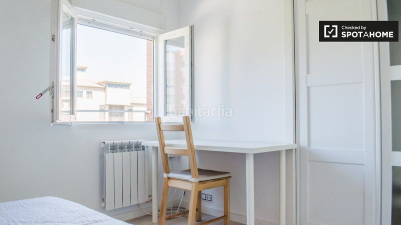 Foto 749471fd-1584-4781-825a-3401909e8b8c. Rent flat with heating in Aiora Valencia