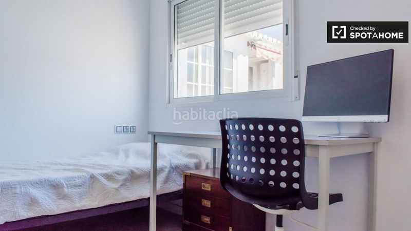 Foto e62dcf2c-c674-414b-9c1f-e901db634e5c. Rent flat with heating in Aiora Valencia