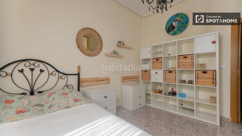 Foto a5de96b1-32b4-4a83-b03f-8e50eb6d13d2. Lloguer pis amb calefacció a Camí Fondo Valencia