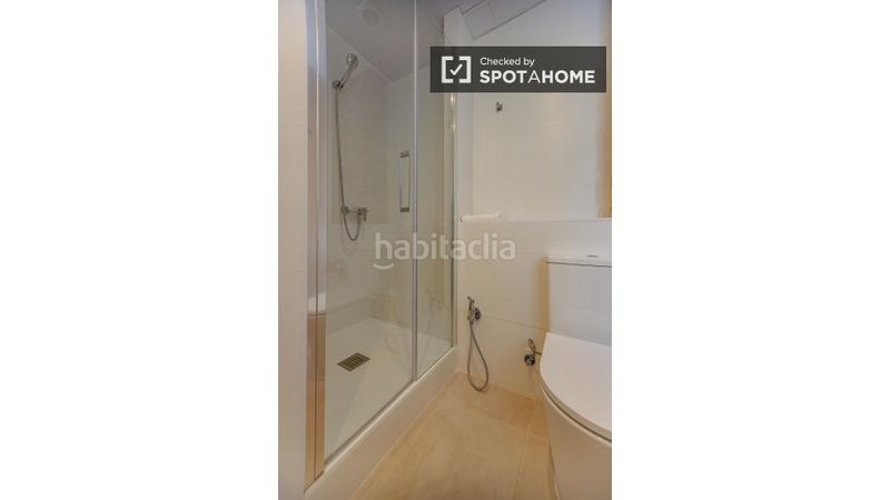Foto e4e6277a-27f6-4f51-bff9-3e8c1371774f. Rent flat with heating in Russafa Valencia
