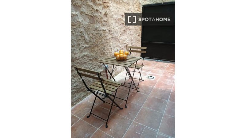 Foto 19419341-8f39-4e53-9aed-0707a892b526. Rent flat with heating in El Carme Valencia