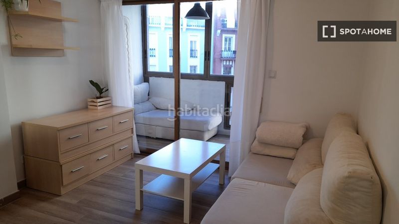 Foto 5d0f3790-6160-4ada-b3a0-4a64e5666c61. Rent flat with heating in Russafa Valencia