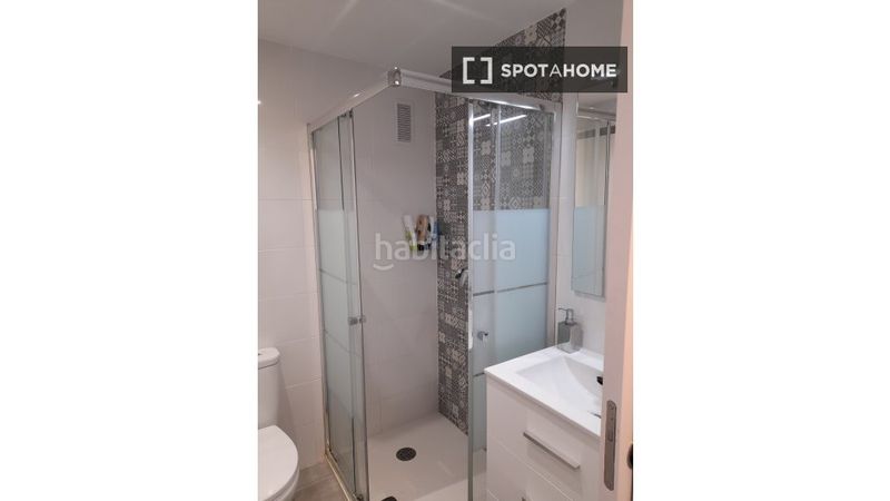 Foto f462e596-d67e-45cc-91f2-67675a6ae3ac. Rent flat with heating in Russafa Valencia