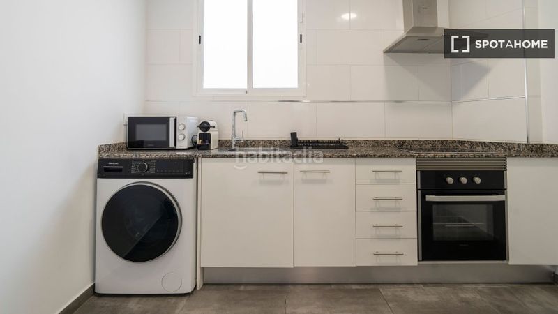 Foto 58198a18-9d7d-43f3-b78a-3296edd60168. Rent flat with heating in El Grau Valencia