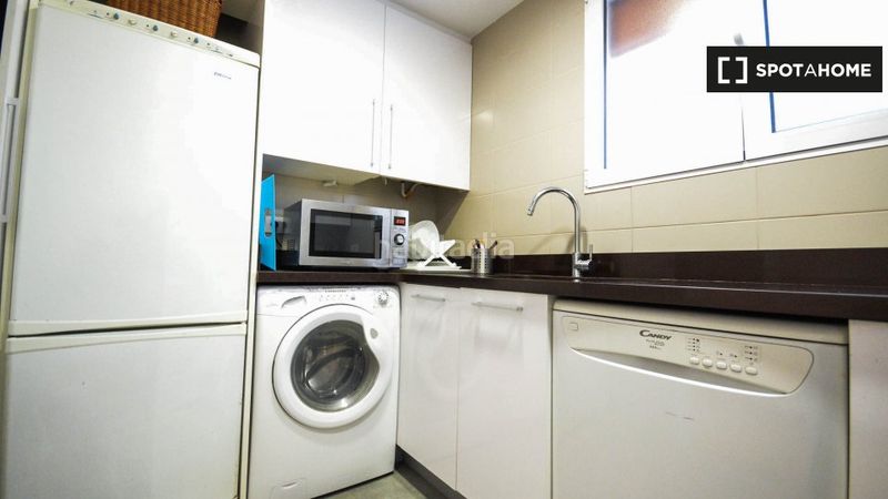 Foto a280e33b-4d4c-4889-a5f4-abca0d9ba454. Rent flat with heating in Ciutat Jardí Valencia