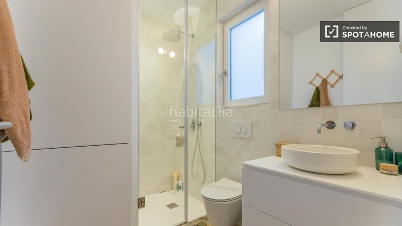 Foto 29961b0a-8827-48b3-a60a-56f0e970ca62. Rent flat with heating in Russafa Valencia