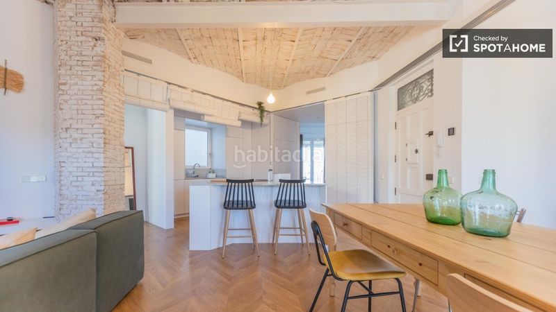 Foto 7d42edec-6dae-4a60-8994-72b0a494955c. Rent flat with heating in Russafa Valencia