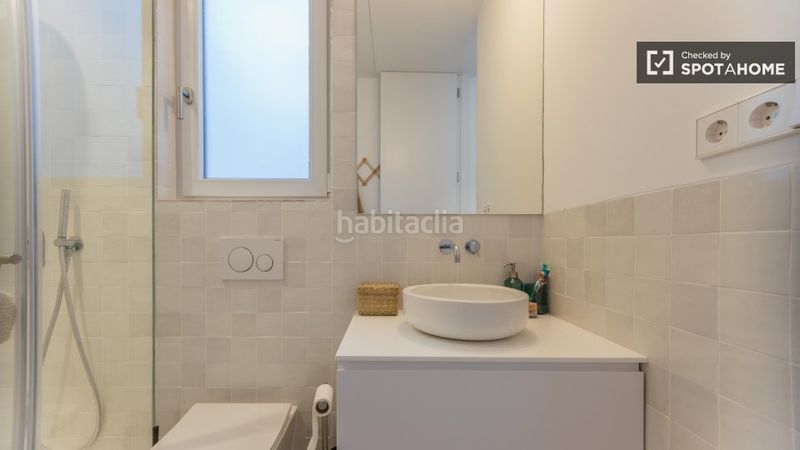 Foto 9f1e872b-22cb-442d-bec2-52eb61a6c30e. Rent flat with heating in Russafa Valencia