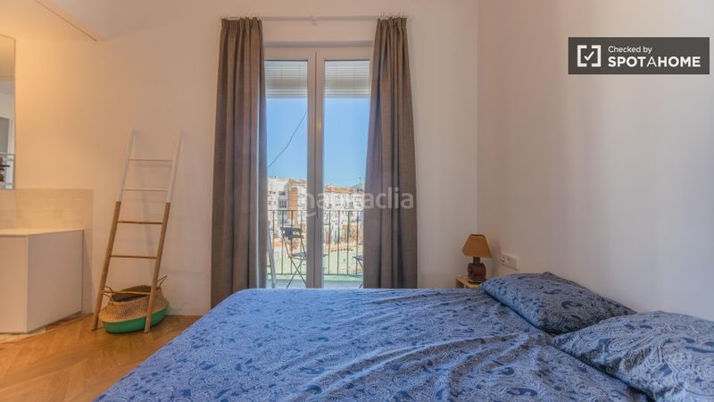 Foto bdcea82f-b44d-4c1e-a021-2f3e369924e0. Rent flat with heating in Russafa Valencia