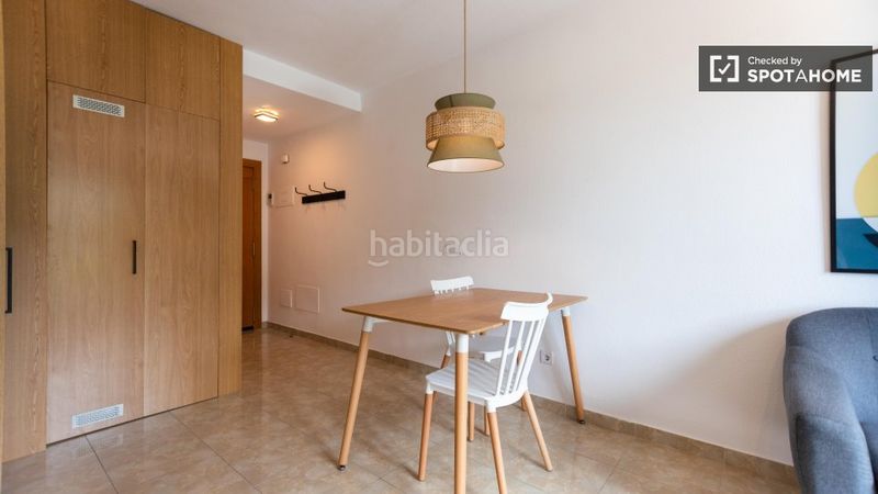 Foto 76103b99-d78f-4a01-8845-80a556f6be19. Lloguer pis amb calefacció a Ciutat Jardí Valencia