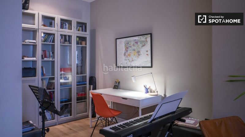 Foto 0f22feb3-b535-4d16-a0cc-03f58d767aae. Rent flat with heating in Russafa Valencia