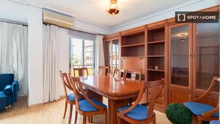 Rent Flat in Natzaret. Apartamento de 2 dormitorios en alquiler en natzaret
