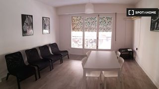 Location Appartement à Ciutat Jardí. Piso en alquiler de 4 habitaciones en ciutat jardí.