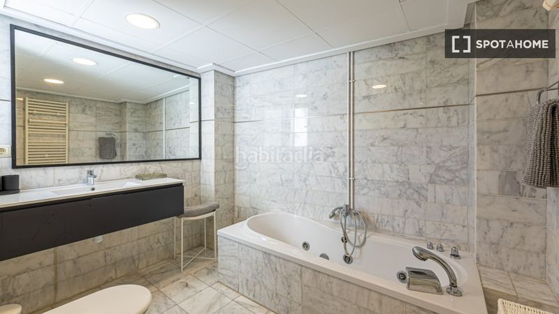 Foto 007a319a-102d-4379-bcb4-094bf04f51e3. Rent flat with heating in Mont Olivet Valencia