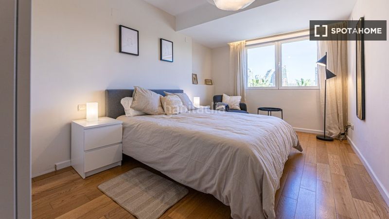 Foto 05664b80-732d-4a54-a89c-3b277be290fc. Rent flat with heating in Mont Olivet Valencia
