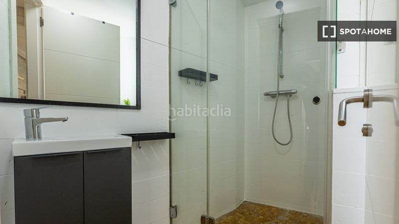Foto d460c9c0-b414-41cc-a2db-a5f24d644c45. Rent flat with heating in Mont Olivet Valencia