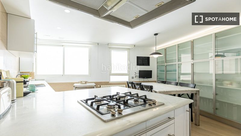 Foto f8ba205f-5a05-4013-bb27-0556a68bfae9. Rent flat with heating in Mont Olivet Valencia