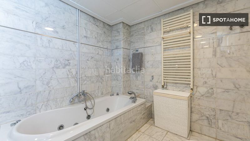 Foto fc9f1f4b-6397-460c-918e-bcae32741d7a. Rent flat with heating in Mont Olivet Valencia