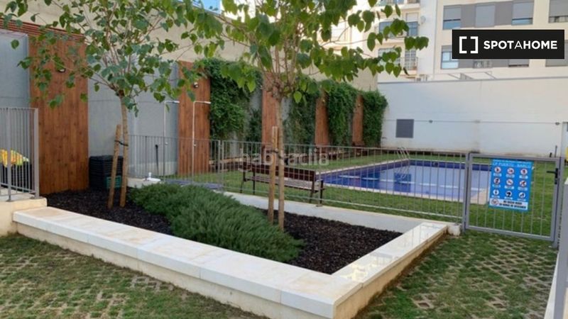 Foto bffb91d6-d0ba-46b8-8d15-5cc1657062eb. Rent flat with heating in El Grau Valencia