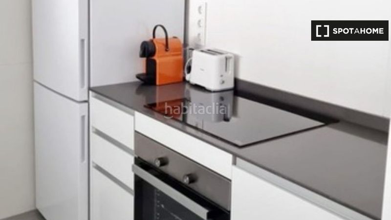 Foto c6a3167e-dc46-4b6f-8a11-98b984377f58. Rent flat with heating in El Grau Valencia