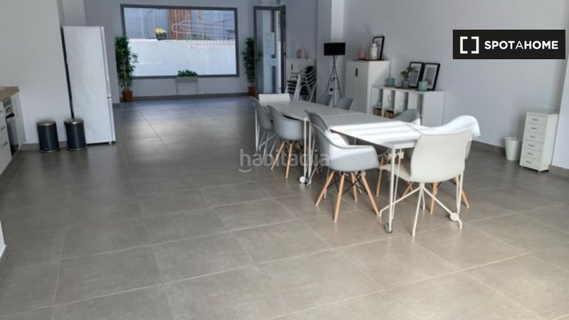 Foto eb3172dc-c92c-4512-9fe9-d7af75cba380. Rent flat with heating in El Grau Valencia