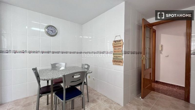 Foto 0be51d92-db71-47b2-82a3-3e9dd528b72e. Rent flat with heating in Albal