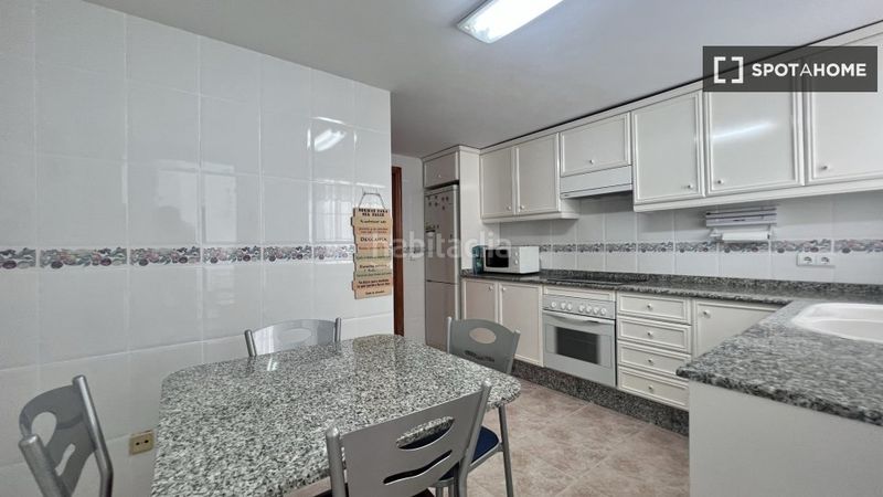 Foto 85873dfb-b3f6-4acc-b03f-13183612f7bc. Rent flat with heating in Albal