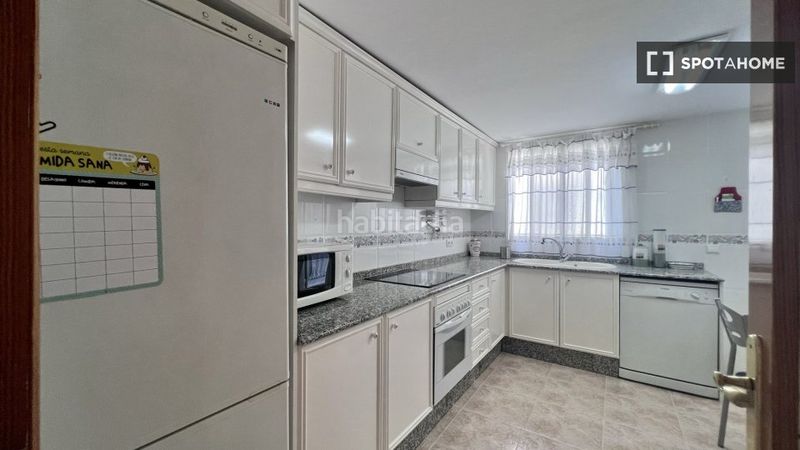 Foto b6f82e2c-b6a7-40a9-95b0-f67d61b515df. Rent flat with heating in Albal