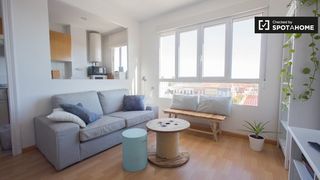 Affitto Appartamento in El Cabanyal-El Canyamelar. Acogedor apartamento de 3 dormitorios en poblats marítims, valen