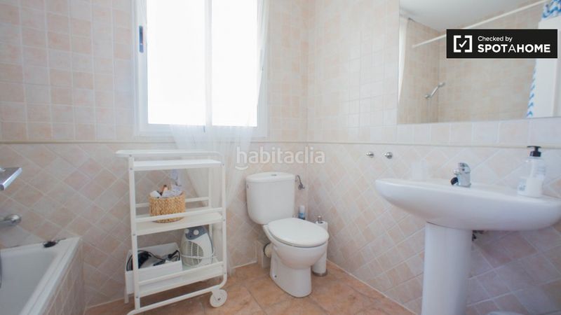 Foto e02b2798-5861-40e2-aad2-4304d546e49a. Lloguer pis amb calefacció a El Cabanyal-El Canyamelar Valencia