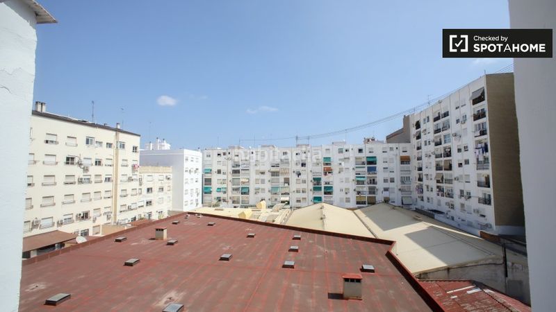 Foto e1f4ecd2-7a0c-4230-a720-302e74d6b370. Rent flat with heating in Torrefiel Valencia