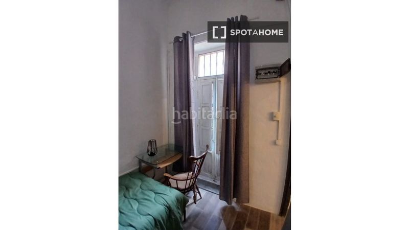 Foto ed29b63a-0404-4b4a-9f8e-9c6295e4d945. Rent flat with heating in Aiora Valencia