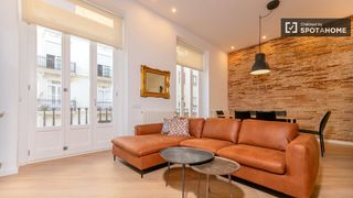 Lloguer Pis a El Pla del Remei. Piso en alquiler de 3 habitaciones en la gran vía, valencia