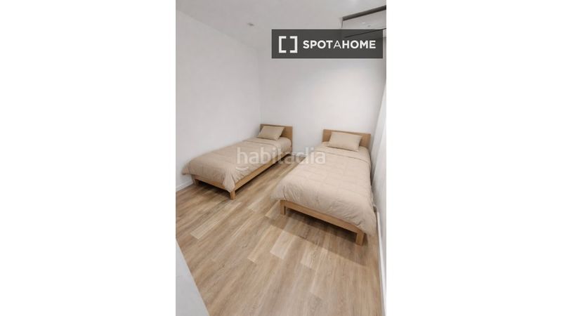 Foto 801dfe10-f93c-4417-bd71-0de8ebfd3d7f. Rent flat with heating in Barrio Benicalap Valencia