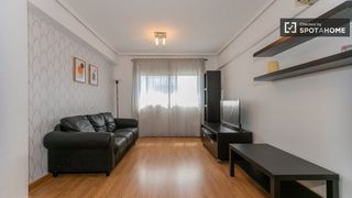 Location Appartement à Na Rovella - Hermanos Maristas. Apartamento de 3 dormitorios en alquiler en quatre carreres, val