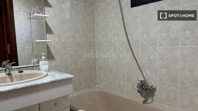 Foto e2302cf8-6aed-4005-bf50-251b1e24c457. Lloguer pis amb calefacció a Natzaret Valencia