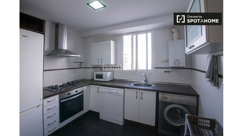 Foto 43646023-de07-4f93-961c-fd58489934e9. Rent flat with heating in Barrio de Campanar Valencia