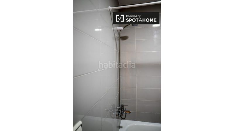 Foto 5e11a756-afc1-4984-a31e-8a04765831fc. Rent flat with heating in Barrio de Campanar Valencia